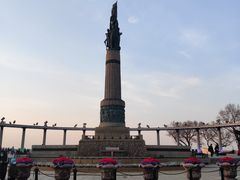 -人民防洪胜利纪念塔