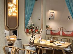 -柒月小火炉·新派川菜(金狮广场店)