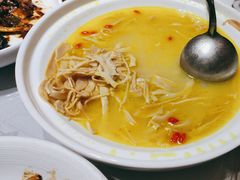 -鸭王烤鸭店(三里河店)