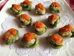 蟹黄墨鱼饼-龙桥私厨·姜花菊花过桥鱼·顺德菜(容桂店)