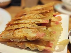 虾仁锅贴-汇丰苑·海鲜青岛菜(中山路大鲍岛店)