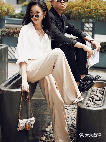 婚纱照推荐|时尚杂志街拍大片画报风格婚纱照