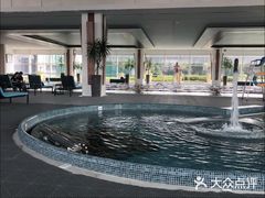-The BREW·酿餐厅(浦东嘉里大酒店)