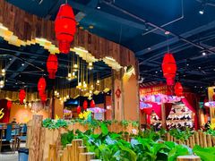 大堂-老滇山寨•云南特色菜•地方菜•民族风情歌舞表演(金碧店)