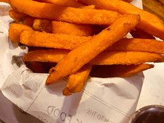-I HOLIC艾豪丽披萨(KKone店)