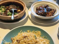 -八府香鸭·啫啫煲(华山路店)