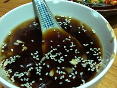 -野山舂·贵州现舂酸汤火锅(鸿通城店)