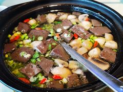 蘑菇肉丝鹅血汤-金典银峰老鹅馆·昆山菜(亭林公园店)
