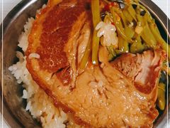 -梁阿婆廿年老牌扣肉糯米饭