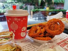 -The Habit Burger Grill 哈比特汉堡(爱琴海店)