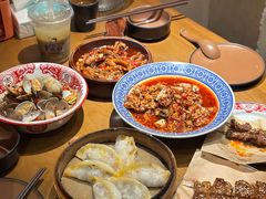 糯叽叽香辣鸡爪-乐乐大排档·30年老字号(浙江路店)