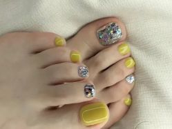 -悦指间美甲美睫