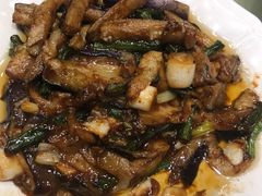 -鑫巴蜀小镇 · 水煮鱼专研店(玉桥店)