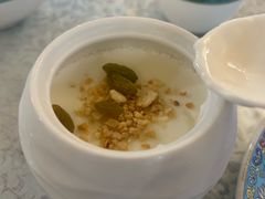 -汗腾格里·风味餐厅(新疆驻京办店)
