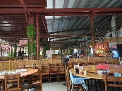 -三亚火车头万人海鲜广场