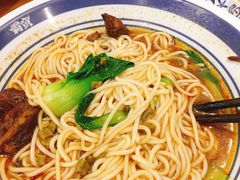 -霸蛮湖南菜·牛肉粉(荣京西街店)