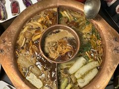-滇釜火锅·能喝汤的火锅(车公庄店)