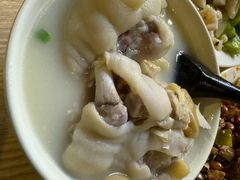 -雷祖芳老妈蹄花店