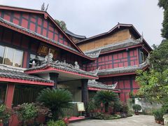 -峨眉山报国寺