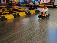 -极限PLAY运动娱乐新世界·团建派对潮玩休闲馆·室内蹦极高空游乐园