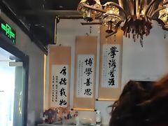 -荒岛实景沉浸密室(江汉路1店)