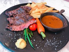 -La Mer Restaurant & Lounge