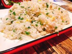 -虾弄弄海派小龙虾·牛羊蝎子火锅