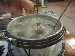 竹笙煮全猪-万秋楼