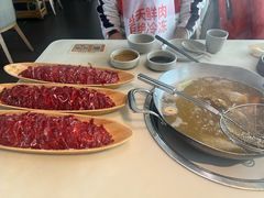 -左庭右院鲜牛肉火锅(浦江欢乐颂店)