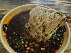 -杨家米粉(千禧公寓店)