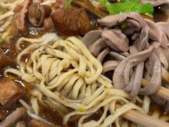 -镇南锅盖面馆(解放路店)