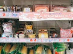 零售区-全家便利店(御桥路二店)