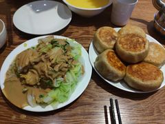 -清真吴记门钉肉饼·喜多利