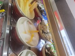 -围辣串串小火锅(李家村万达广场店)