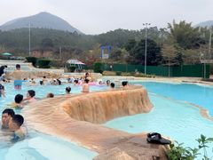 -十万大山布透温泉