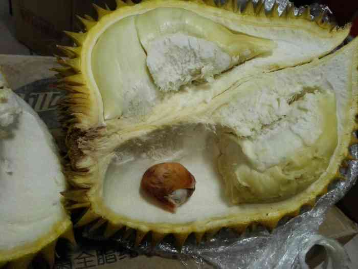 打分 这家的水果品种丰富多样,榴莲很好吃.