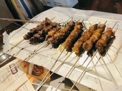 -三个大叔烤羊肉串·歌手驻唱·碳烤鲜肉(西三旗店)