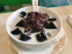 椰子红豆凉粉-香港麦奀云吞面世家(中山二路店)
