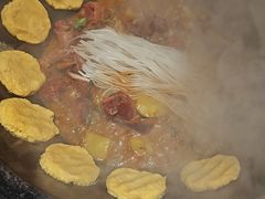 -雪乡人家东北菜·铁锅炖一切(高斯路店)