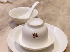 -香港百合居(LCM置汇旭辉广场店)