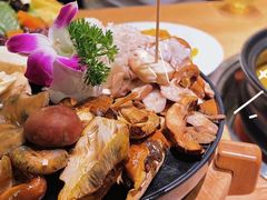 -一朵菌·野生菌探索家火锅(南亚店)
