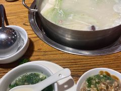 -龙记斑鱼火锅鲜切牛肉自助(红山路店)