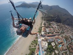 -费特希耶滑翔伞