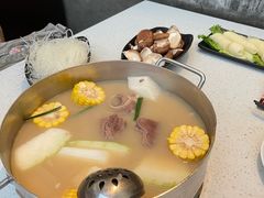-肥仔文澳门猪骨煲(南京西路店)