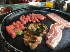 -韩红石板肉(范西路店)