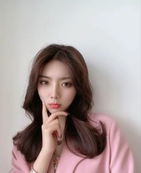 -首脑美发沙龙