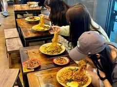 -方铲铲·成都板凳面(滨江银泰店)