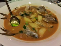 家烧白扁中鲳鱼-甬府小鲜(万象城店)