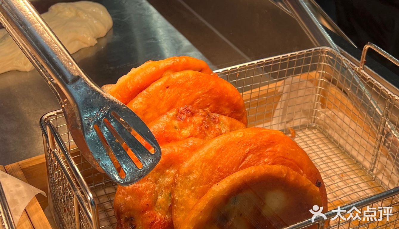 没想到他们家的鲜肉饼这么好吃！！！！