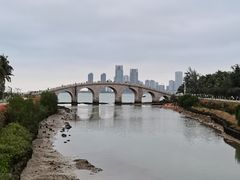 -万绿园